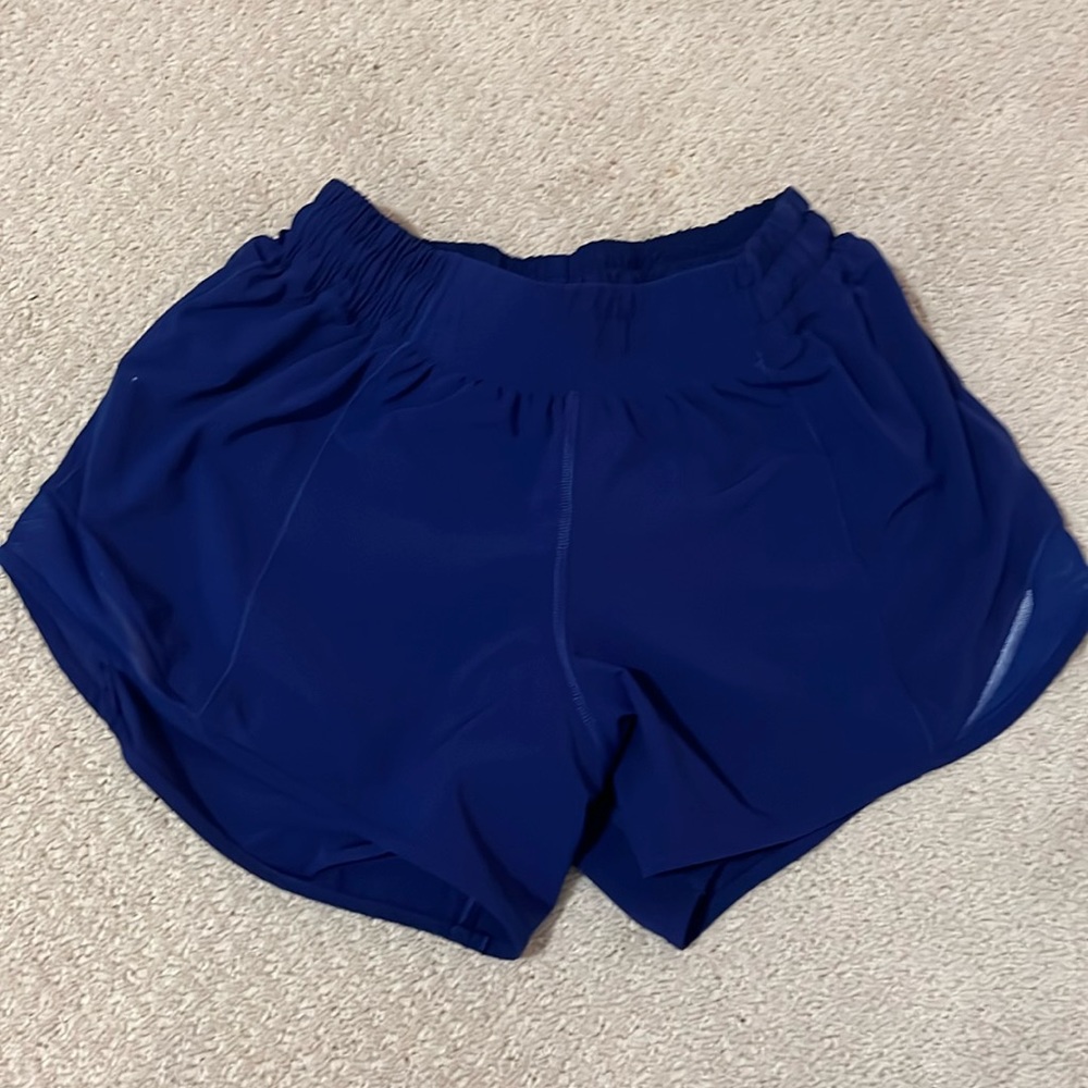 royal blue lululemon hotty hot shirts size four with four inch inseam
